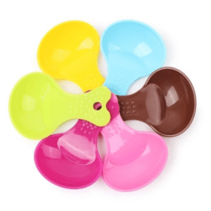 Muỗng Nhựa Đong Hạt Cho Chó Mèo