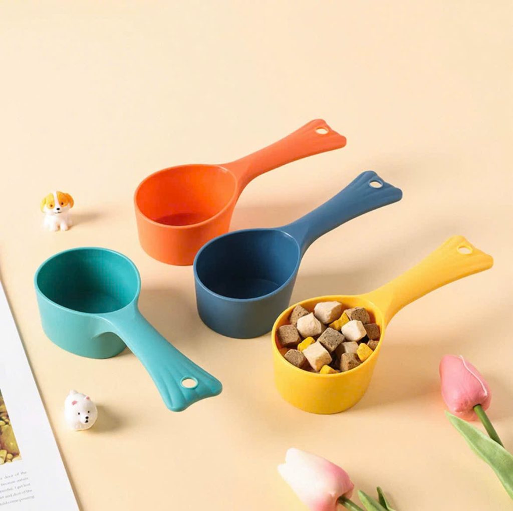 Muỗng Múc Hạt Cho Chó Mèo Hình Đuôi Cá