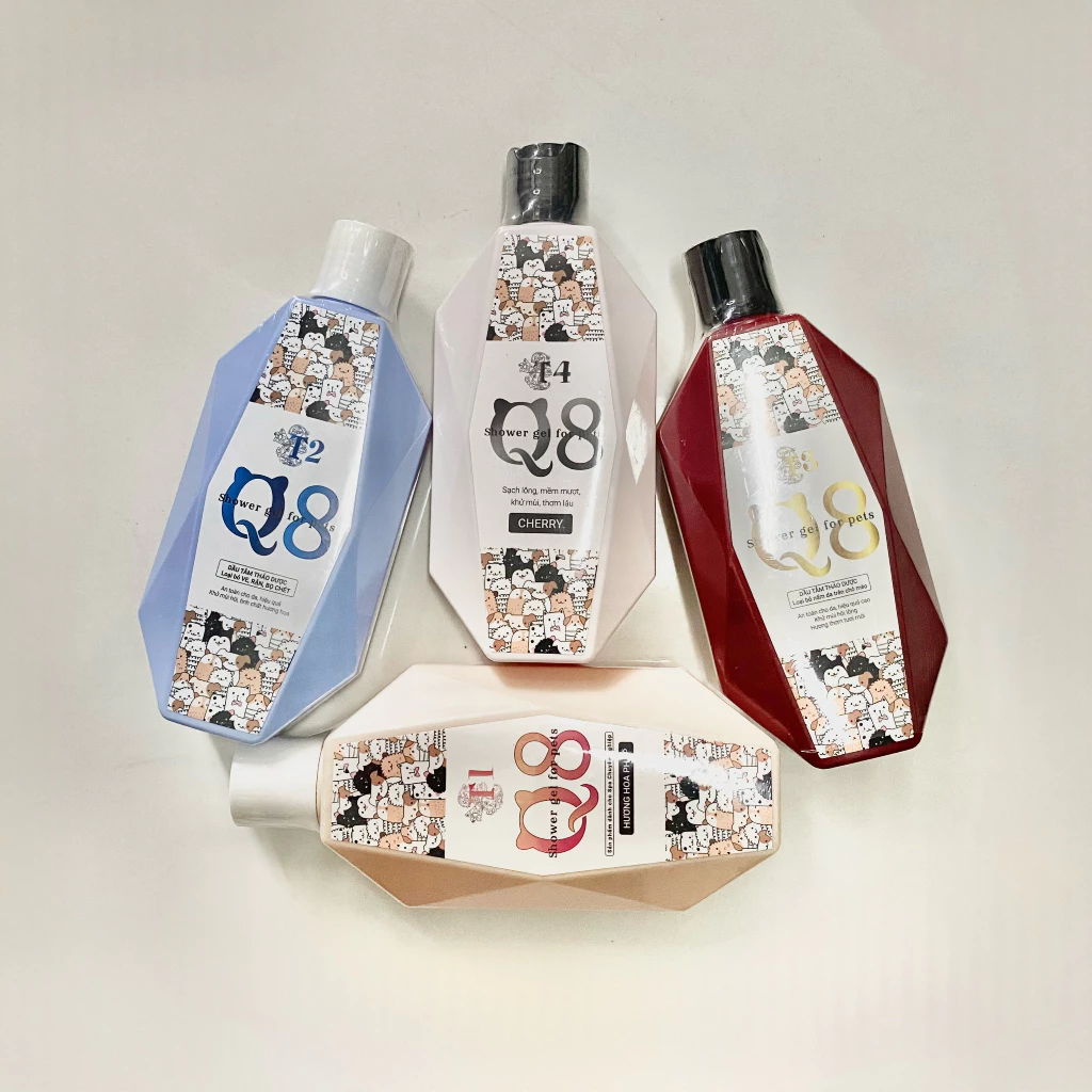Sữa Tắm Thảo Dược Shower Gel Q8 Cho Chó Mèo Nhiều Công Dụng 200ML